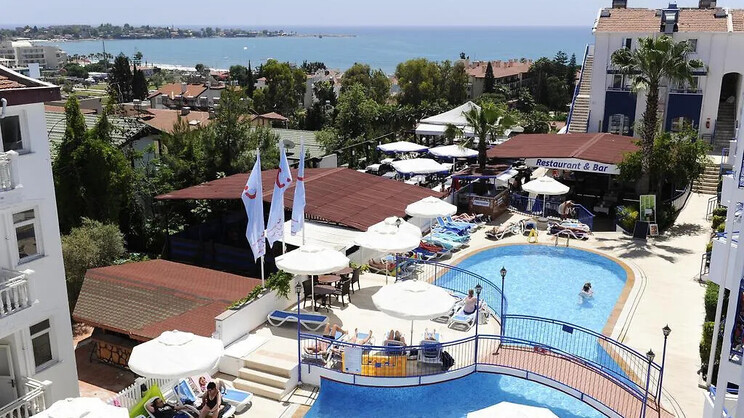 Joker Side Hill Hotel